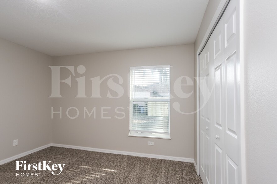 Building Photo - 1860 Kim Acres Ln