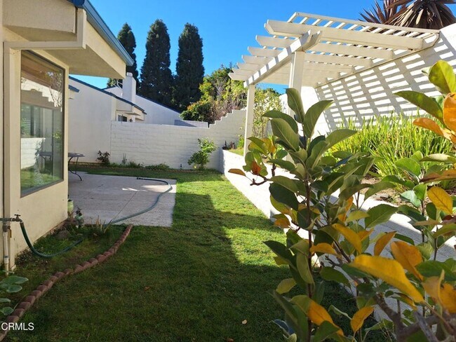 Building Photo - Nice location in Ventura