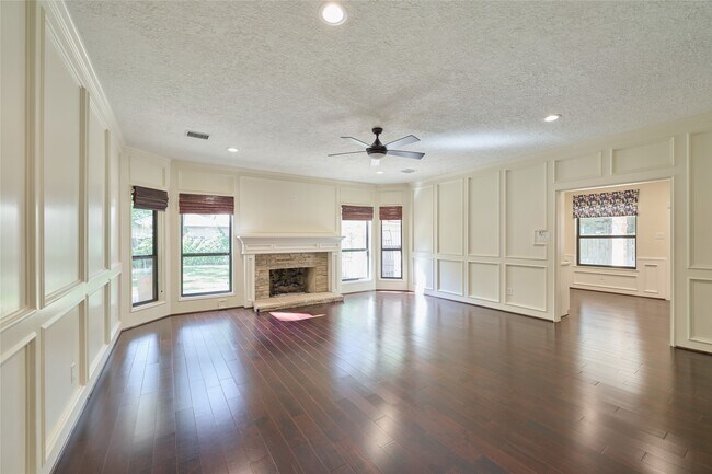 Building Photo - 6 Glen Canyon Pl