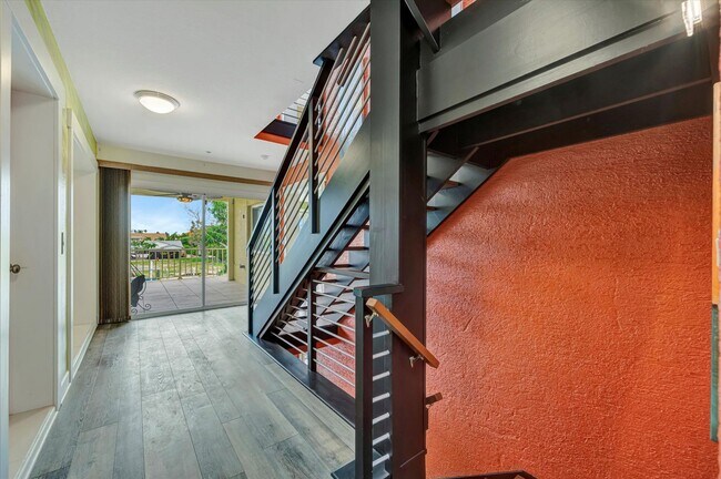 Building Photo - Stunning Annual Rental: Luxury Coastal Liv...