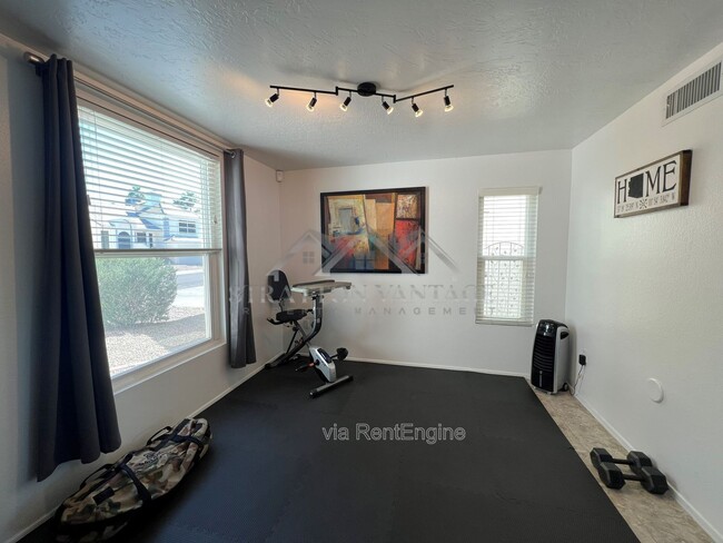 Building Photo - 3402 W Frankfurt Dr