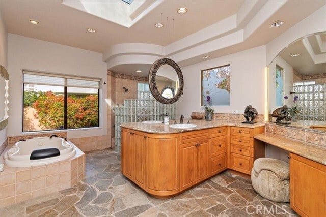 Building Photo - 75270 Palm Shadow Dr