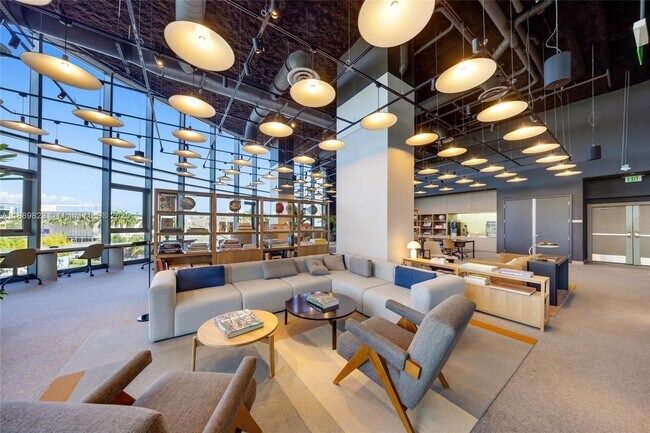 Building Photo - 500 Alton Rd