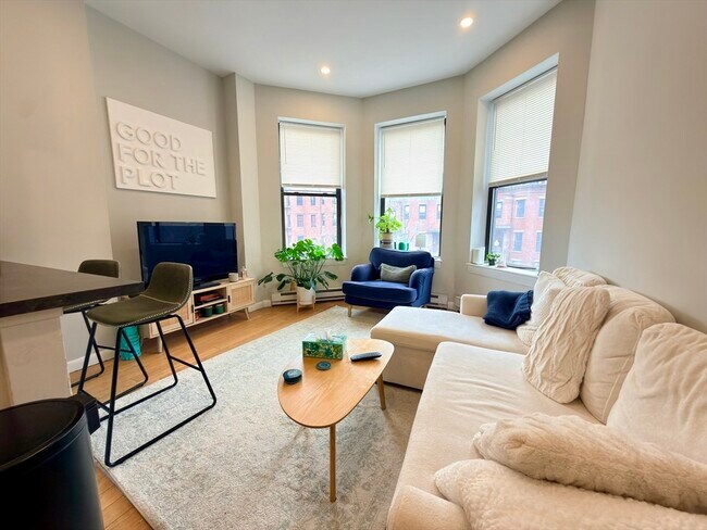 Building Photo - 420 Massachusetts Ave