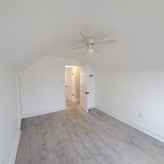 Building Photo - 1735 25th St S