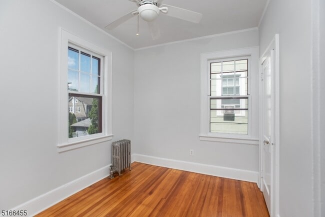 Building Photo - 170 Carteret St