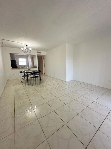 Building Photo - 861 NE 209th Terrace