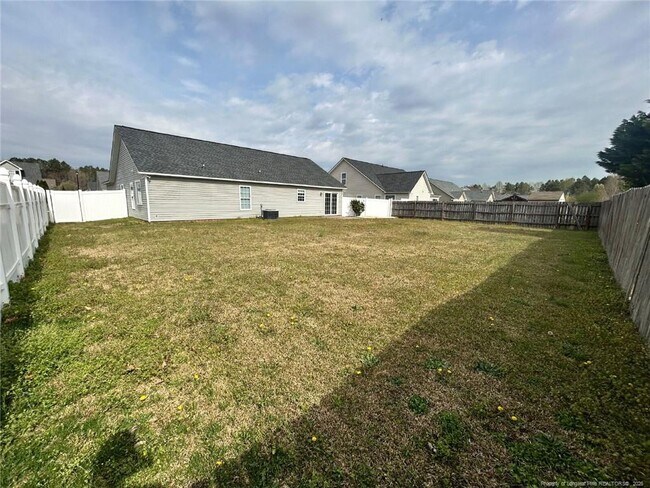 Building Photo - 231 Brightwood Dr