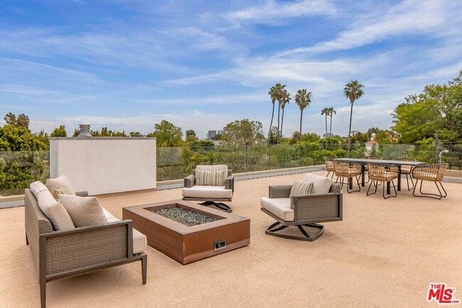 Building Photo - 12443 W Sunset Blvd