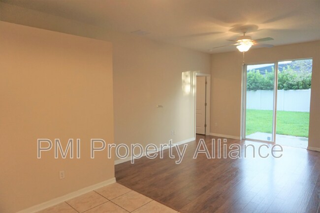 Building Photo - 13156 Social Ln