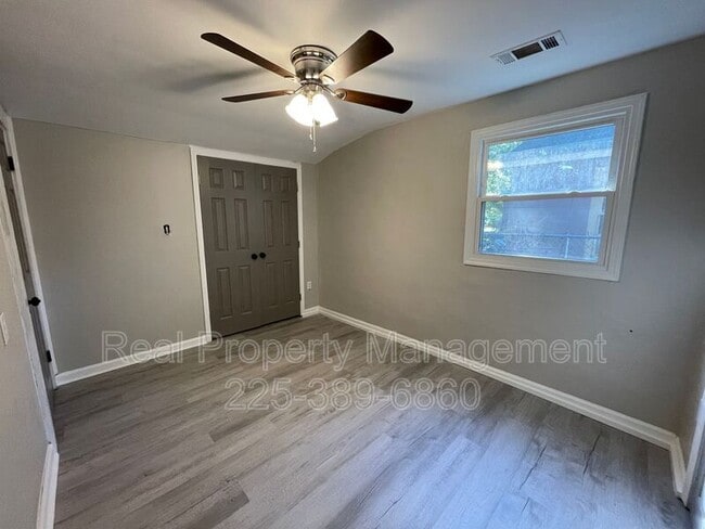 Building Photo - 5974 Byron Ave