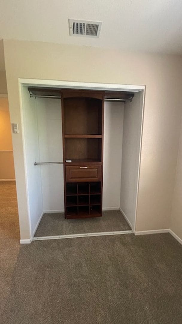 Building Photo - Gorgeous 4 Bedroom, 2.5 Bath with Loft in Rancho Del Oro For Rent!
