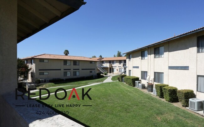 Primary Photo - 6601 Victoria Ave