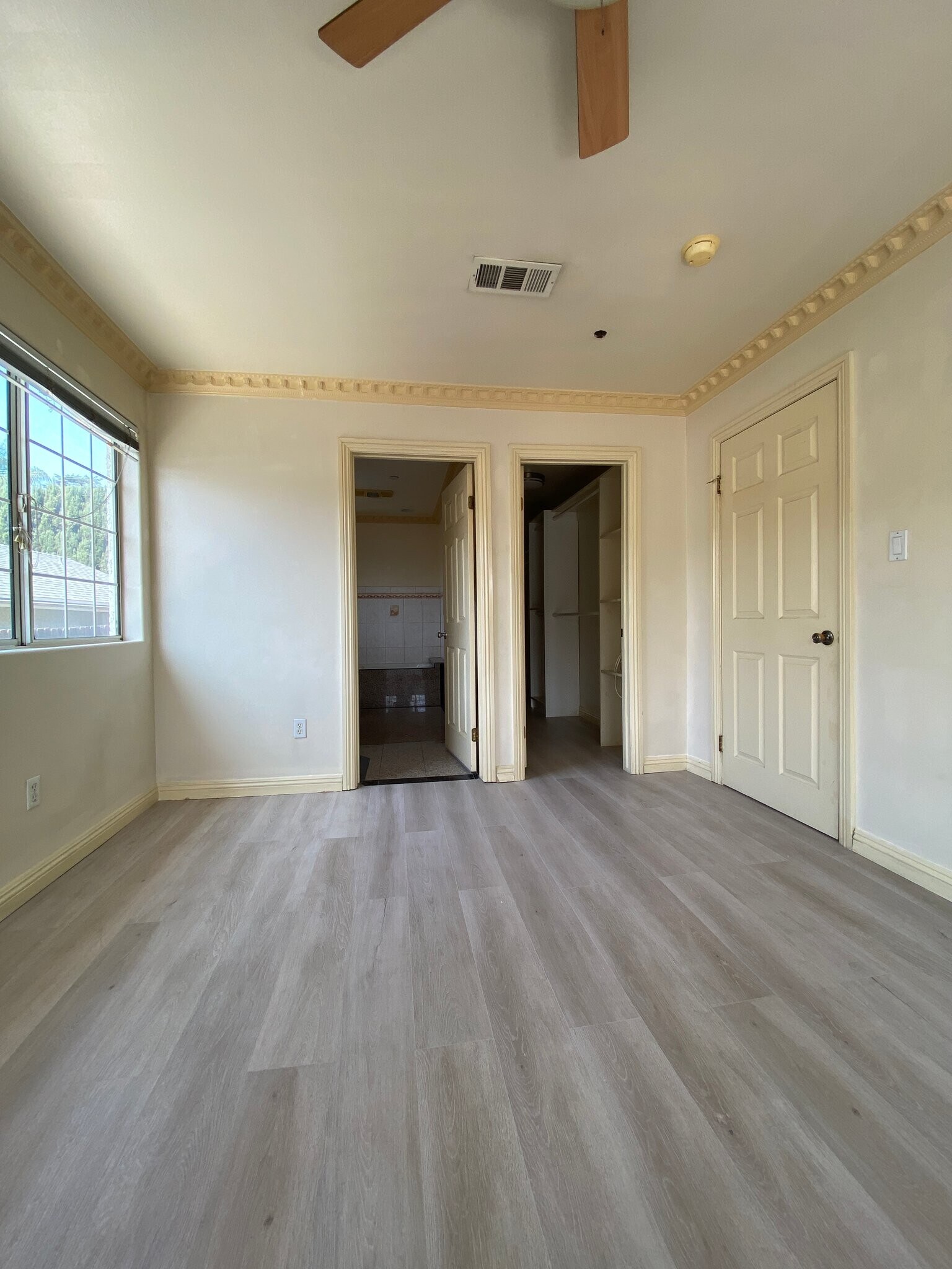 Building Photo - 2721 Montezuma Ave