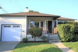 Building Photo - Charming 2 Bed/1 Bath House with Yard and ...