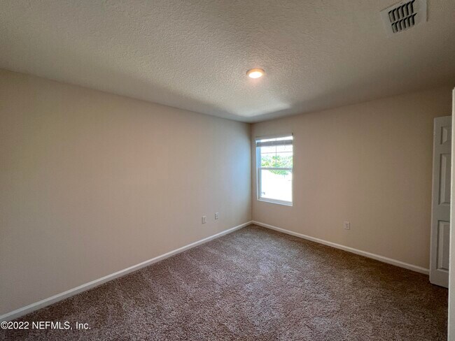 Building Photo - 12781 Veterans Ct