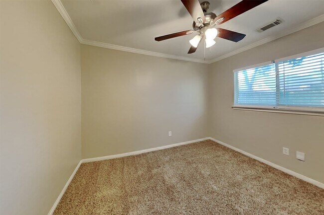 Building Photo - 2510 Foxden Dr