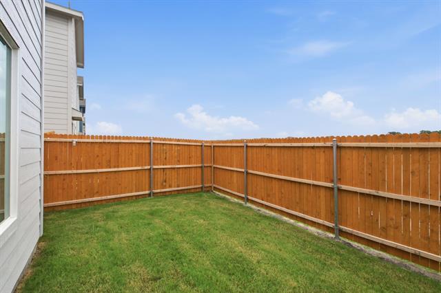 Building Photo - 6307 Sandpiper Ln