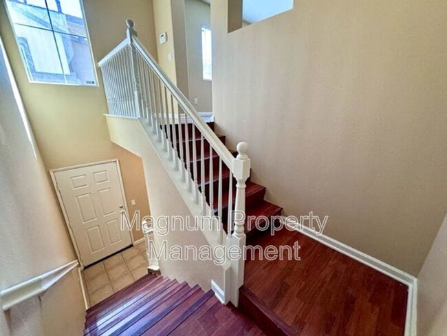 Building Photo - 25826 Iris Ave