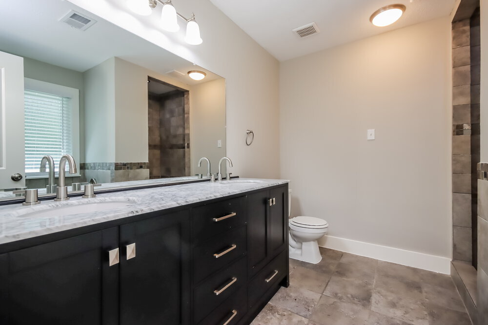 Building Photo - 18154 Windy Oaks Ct