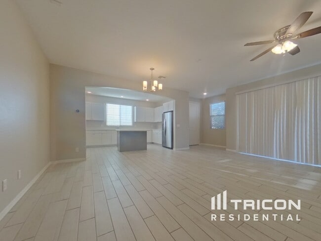Building Photo - 1080 S 151st Ln