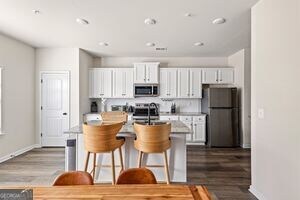 Building Photo - 1006 Bayrose Cir