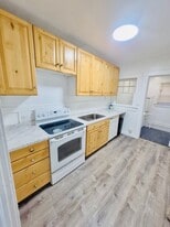 Building Photo - 254 N 10th Ave