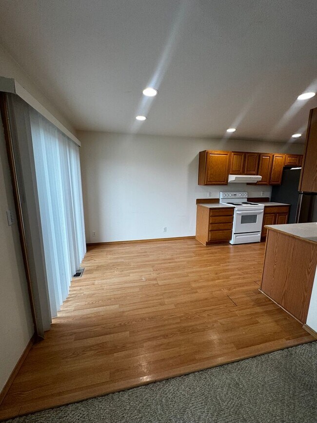 Building Photo - Waterfront Duplex for Rent!!