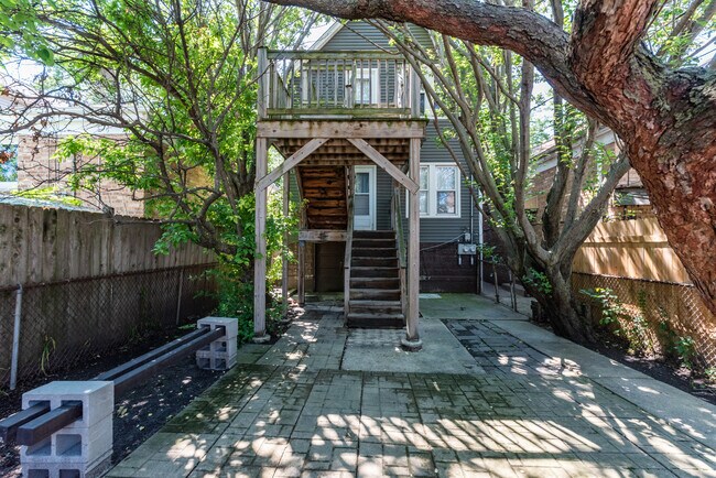Building Photo - 4153 N Whipple St