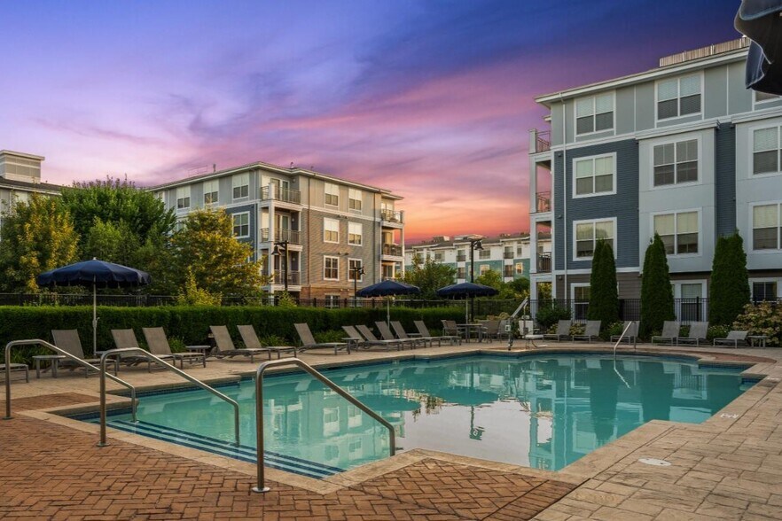 Building Photo - Watertown Mews