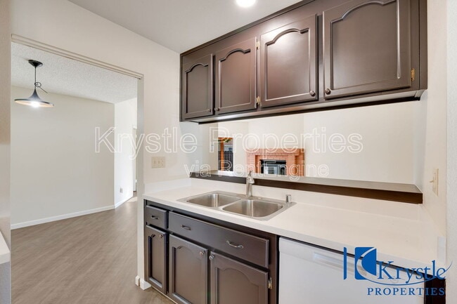 Building Photo - 343 Clydesdale Dr