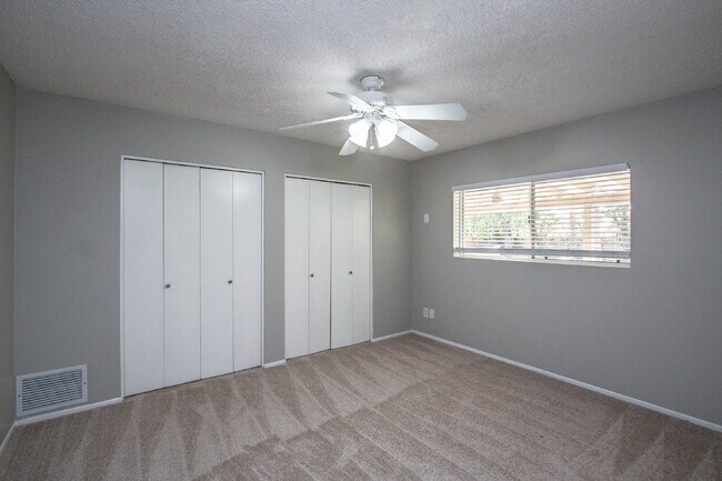 Building Photo - 4BR Entertainers Dream, McCormick Ranch
