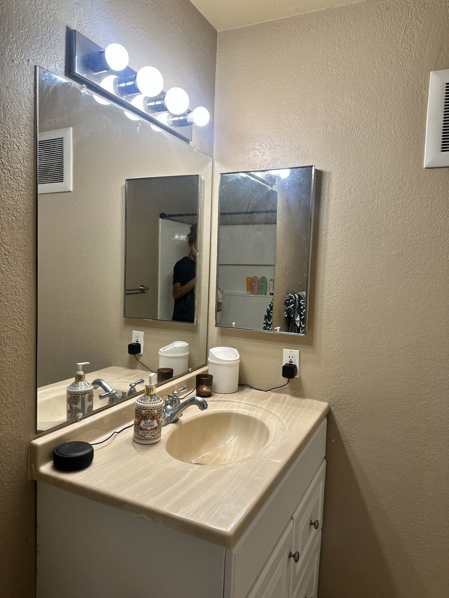 Bathroom - 8889 Caminito Plaza Centro