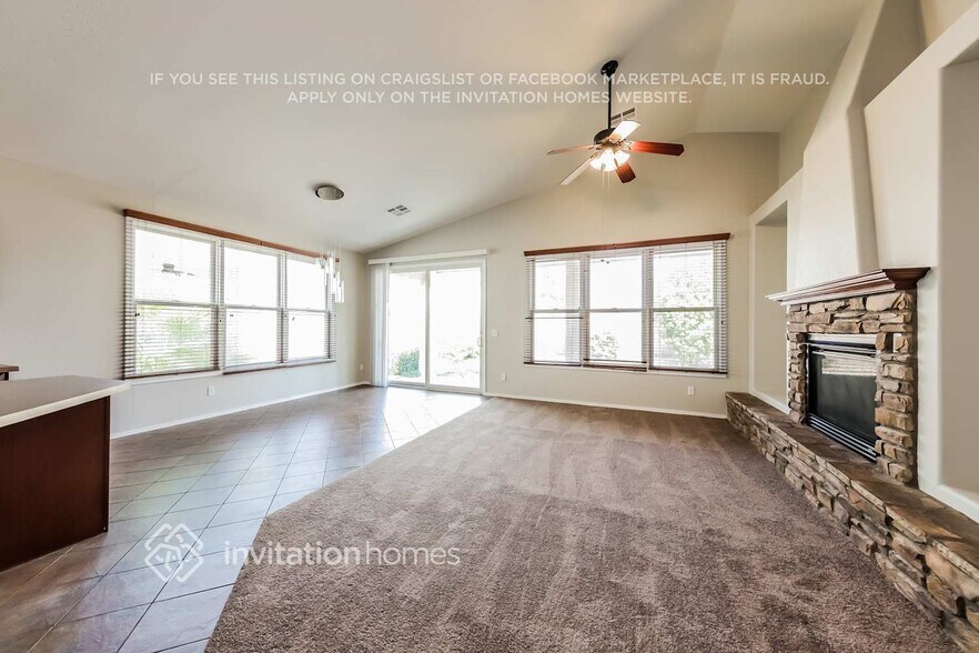 Building Photo - 15032 W Desert Mirage Dr