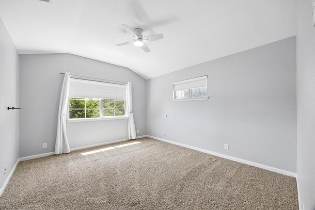 Building Photo - 3101 Davis Ln