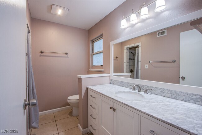 Building Photo - 4153 Crater St