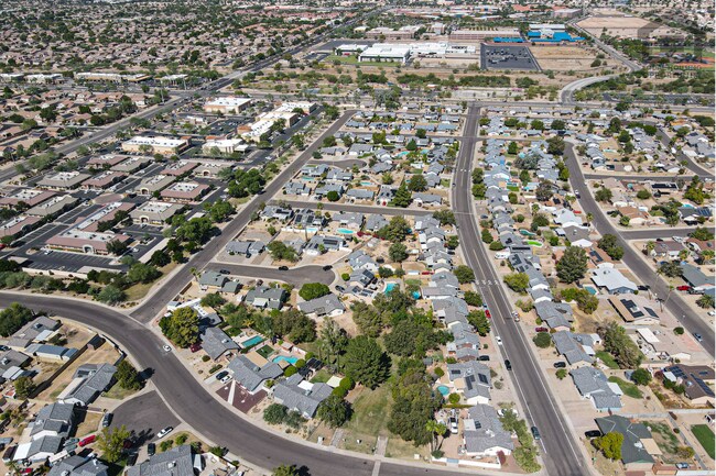 Building Photo - 5727 W Villa Maria Dr