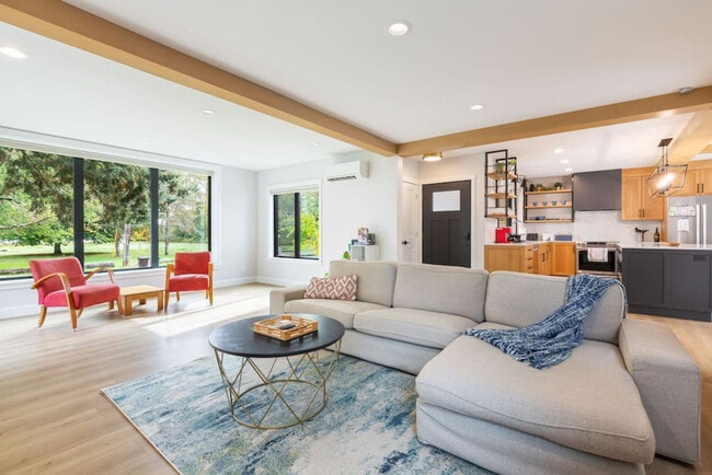 Building Photo - 9047 51st Ave NE