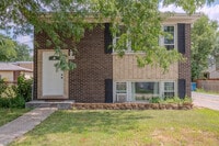 Building Photo - 323 Marshall Rd