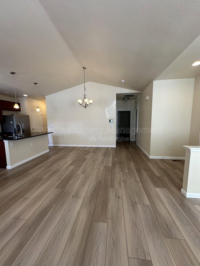 Building Photo - 12555 Monroe Dr