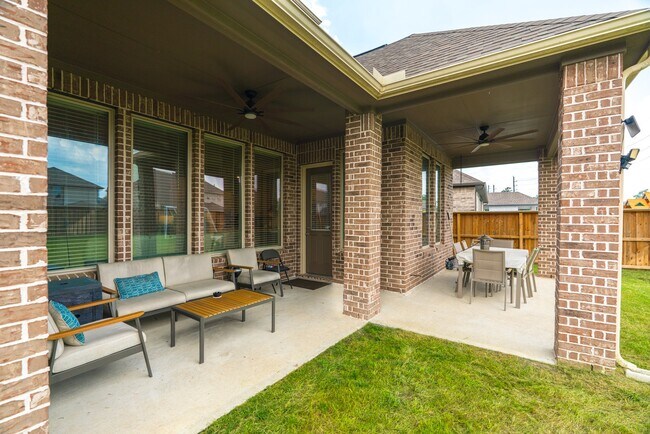 Building Photo - 8110 Copper Rock Dr