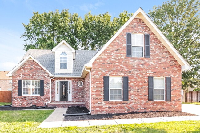 Building Photo - 1924 Pennington Dr