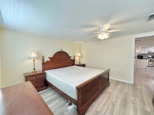 Building Photo - 126 Flamingo Dr