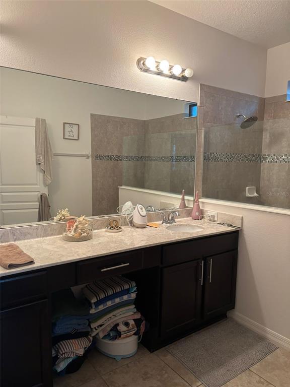 Building Photo - 1000 Vicenza St