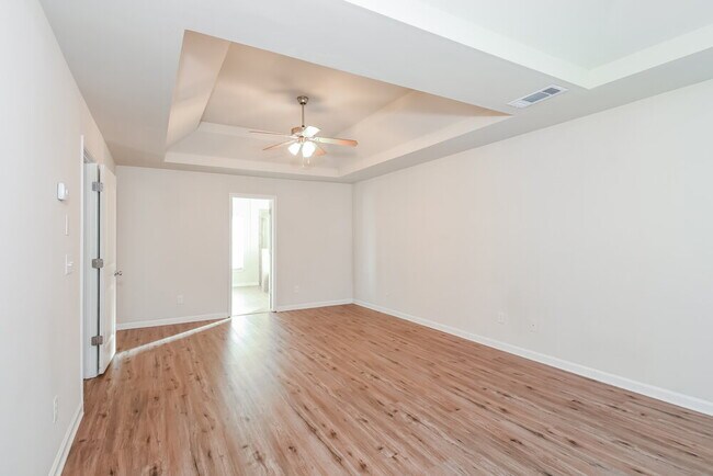 Building Photo - 627 Ocean Ave