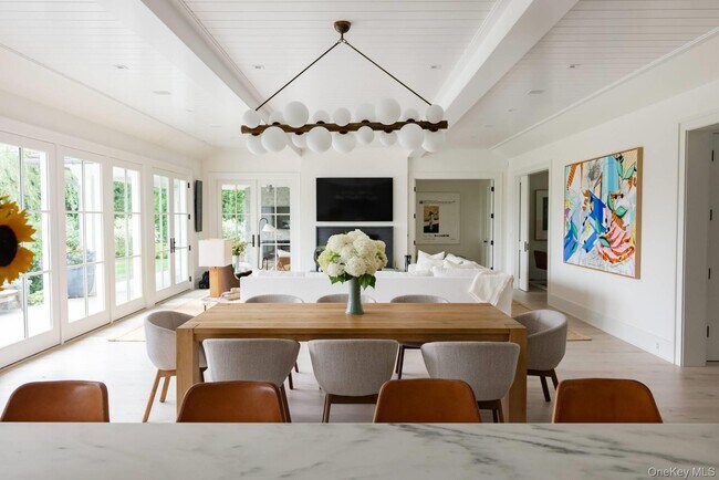 Building Photo - 571 Pauls Ln