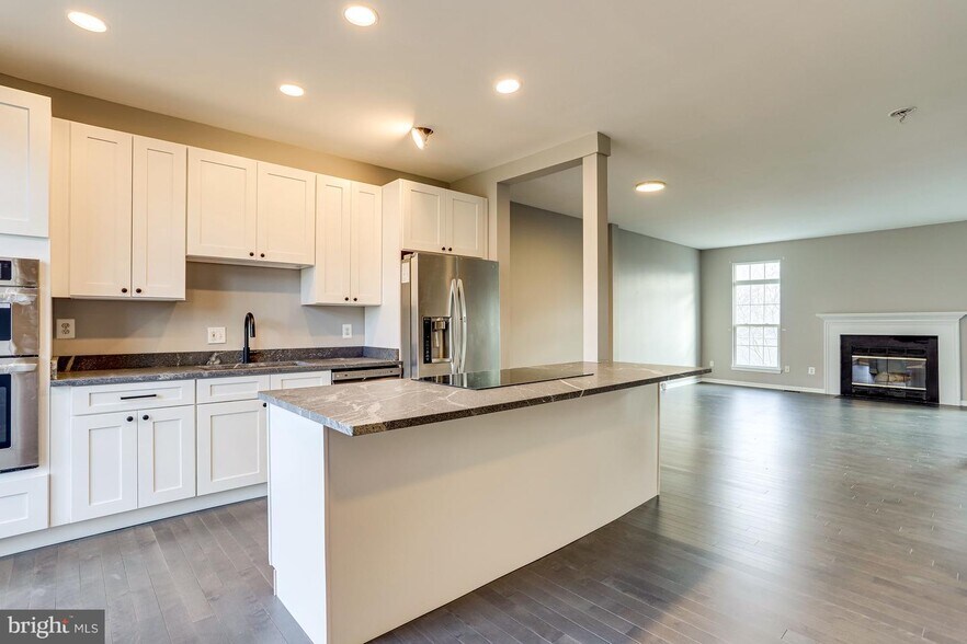 Building Photo - 20366 Hartwell St