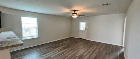 Building Photo - 221 Koontz Lp