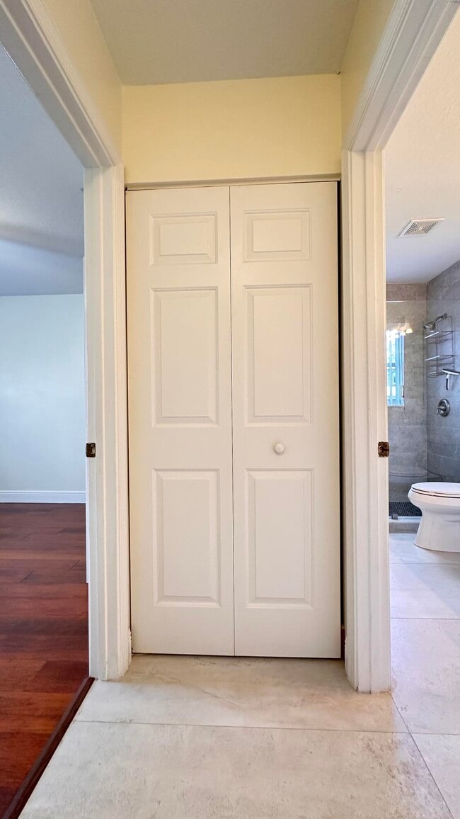 Building Photo - 19010 SW 10th St