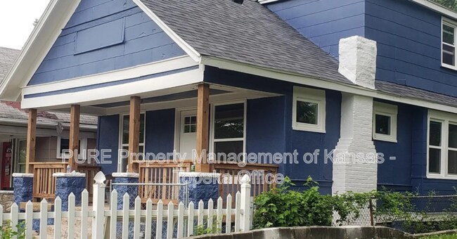 Building Photo - 2937 The Paseo